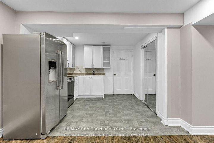 Photo 29 at 460 Gulfstream Avenue, Windfields, Oshawa