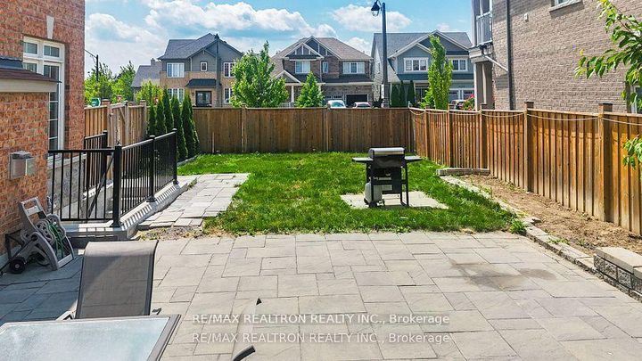 Photo 34 at 460 Gulfstream Avenue, Windfields, Oshawa