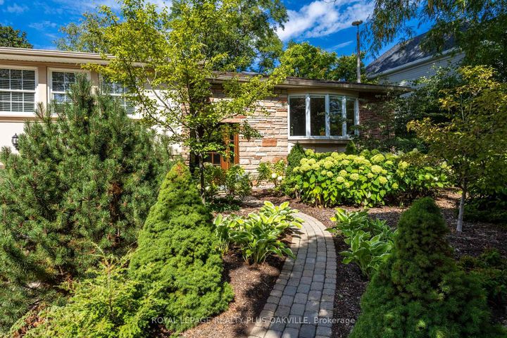 Photo 4 at 2159 Hixon Street, BR Bronte, Oakville