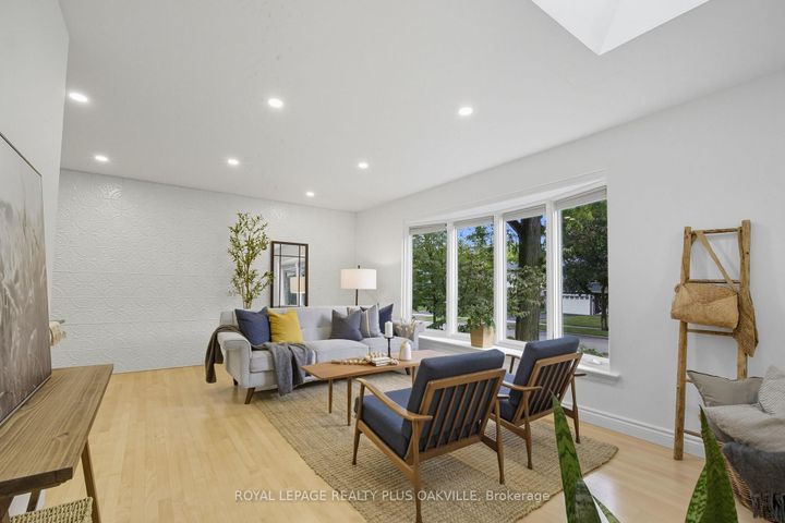 Photo 10 at 2159 Hixon Street, BR Bronte, Oakville