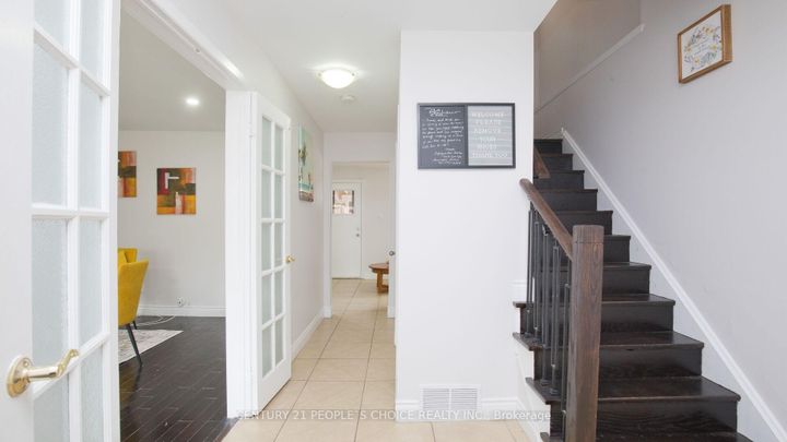 Photo 7 at 82 Davenport Crescent, Southgate, Brampton