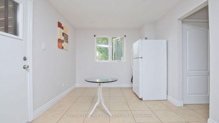Photo 16 at 82 Davenport Crescent, Southgate, Brampton