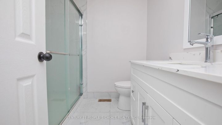 Photo 33 at 82 Davenport Crescent, Southgate, Brampton