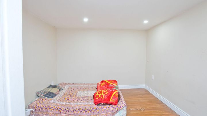 Photo 35 at 82 Davenport Crescent, Southgate, Brampton