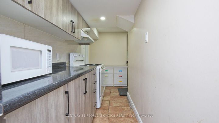 Photo 39 at 82 Davenport Crescent, Southgate, Brampton