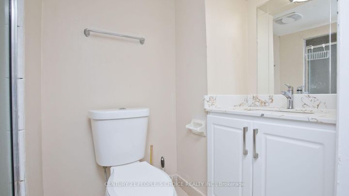 Photo 41 at 82 Davenport Crescent, Southgate, Brampton