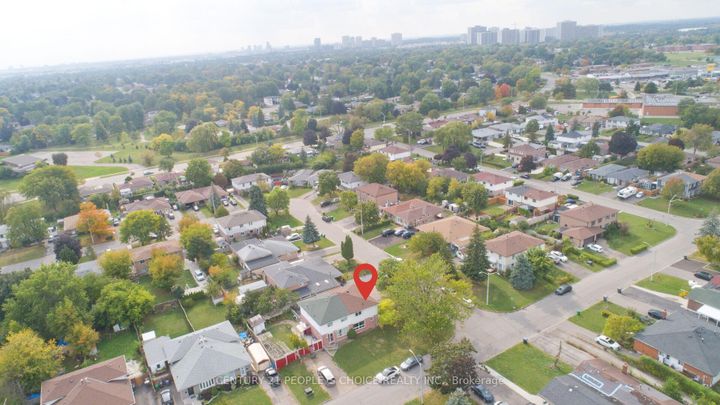 Photo 45 at 82 Davenport Crescent, Southgate, Brampton