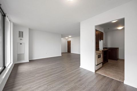 Photo 6 at 911 - 100 Prudential Drive, Dorset Park, Toronto