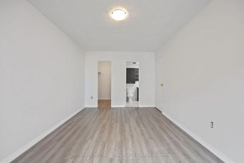 Photo 21 at 911 - 100 Prudential Drive, Dorset Park, Toronto