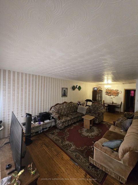 Photo 1 at 36 Rubydale Gardens, Humber Summit, Toronto