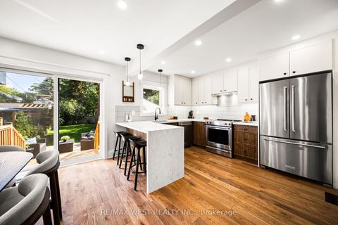 Photo 6 at 125 Brookside Avenue, Bloor West Village, Toronto