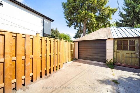 Photo 22 at 125 Brookside Avenue, Bloor West Village, Toronto