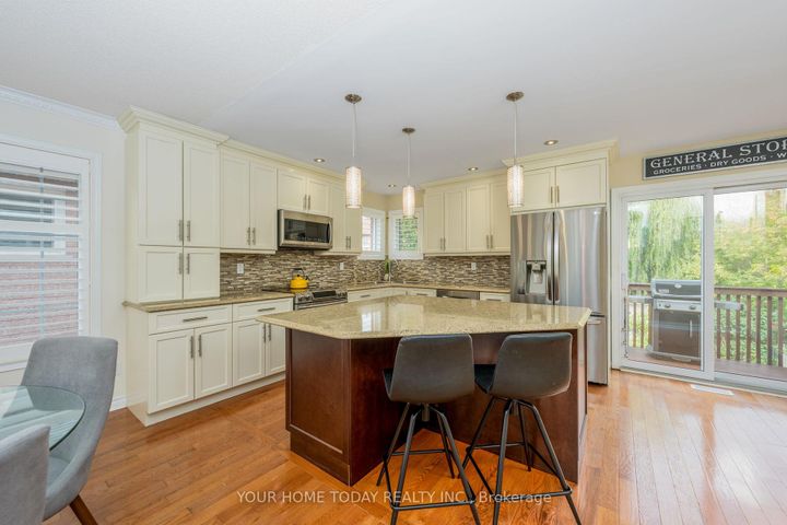 Photo 12 at 78 Harley Avenue, Georgetown, Halton Hills