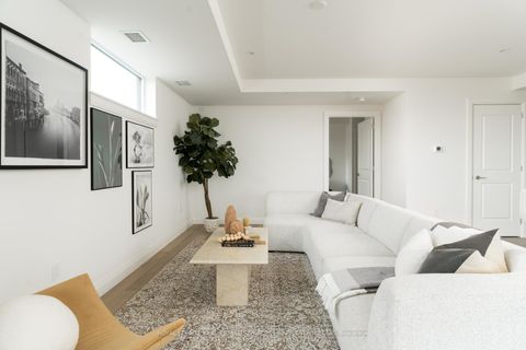Photo 8 at 801 - 285 Avenue Road, St. Clair, Toronto
