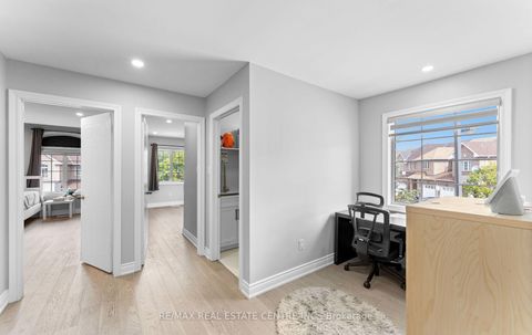 Photo 20 at 32 - 32 Viewcrest Circle, Clairville, Toronto