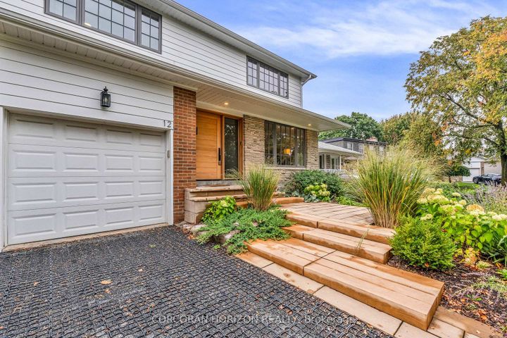 Photo 1 at 12 Barvale Court, West Deane, Toronto