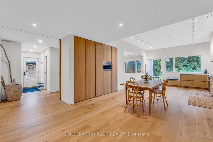 Photo 10 at 12 Barvale Court, West Deane, Toronto