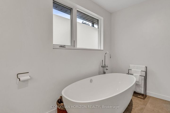 Photo 23 at 12 Barvale Court, West Deane, Toronto