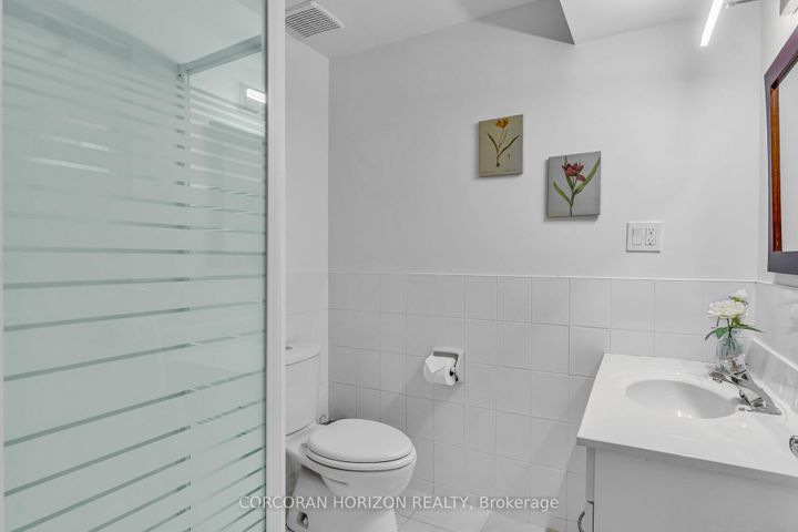 Photo 32 at 12 Barvale Court, West Deane, Toronto