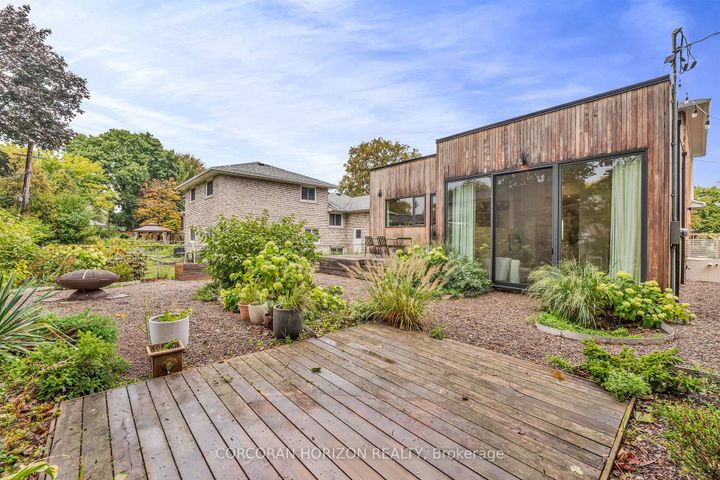 Photo 34 at 12 Barvale Court, West Deane, Toronto