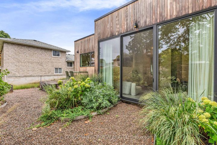 Photo 35 at 12 Barvale Court, West Deane, Toronto