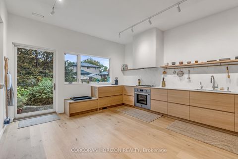 Photo 12 at 12 Barvale Court, West Deane, Toronto