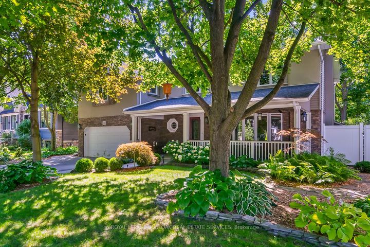 Photo 1 at 1318 Hillview Crescent, FA Falgarwood, Oakville