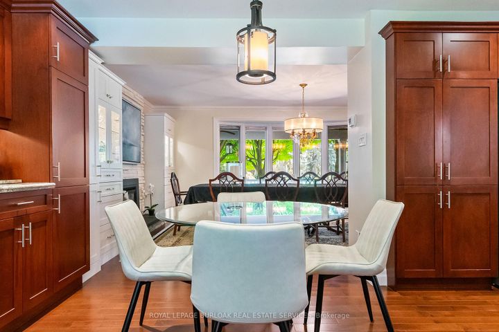 Photo 10 at 1318 Hillview Crescent, FA Falgarwood, Oakville