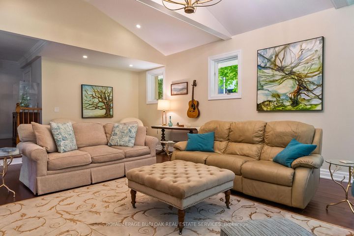 Photo 19 at 1318 Hillview Crescent, FA Falgarwood, Oakville