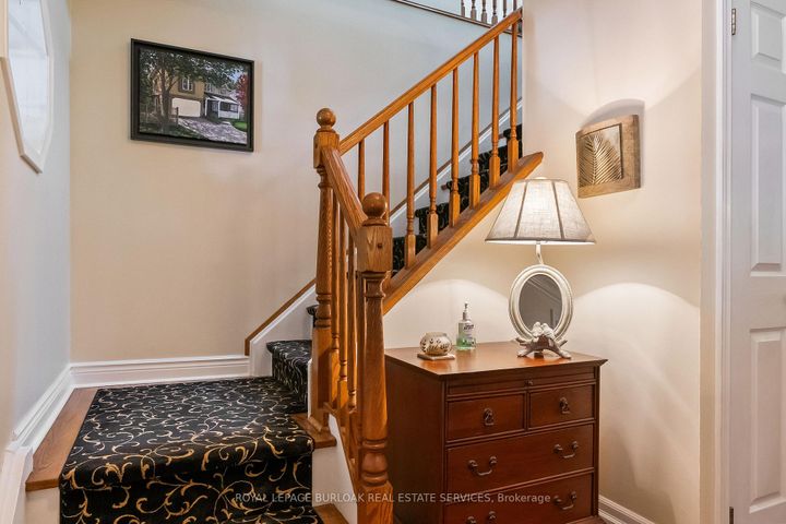Photo 20 at 1318 Hillview Crescent, FA Falgarwood, Oakville