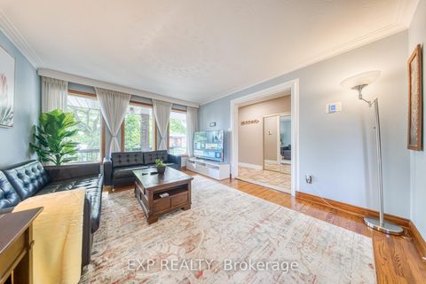 Photo 5 at 35 Highland Hill, Glen Park, Toronto