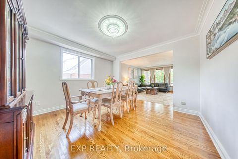 Photo 7 at 35 Highland Hill, Glen Park, Toronto
