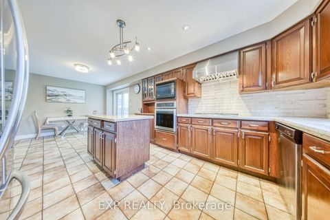 Photo 9 at 35 Highland Hill, Glen Park, Toronto