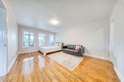 Photo 18 at 35 Highland Hill, Glen Park, Toronto