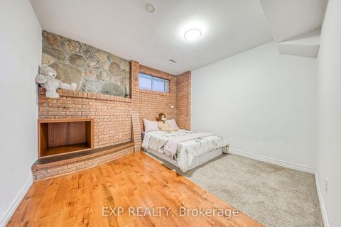 Photo 36 at 35 Highland Hill, Glen Park, Toronto
