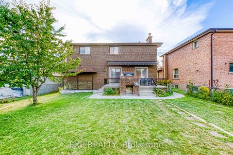 Photo 44 at 35 Highland Hill, Glen Park, Toronto