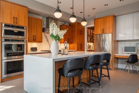 Photo 11 at 1324 Cambridge Drive, MO Morrison, Oakville