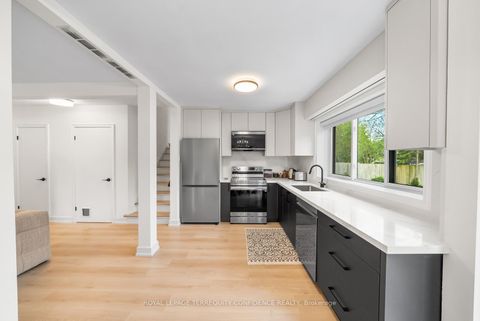 Photo 7 at 203 Churchill Avenue, Willowdale West, Toronto