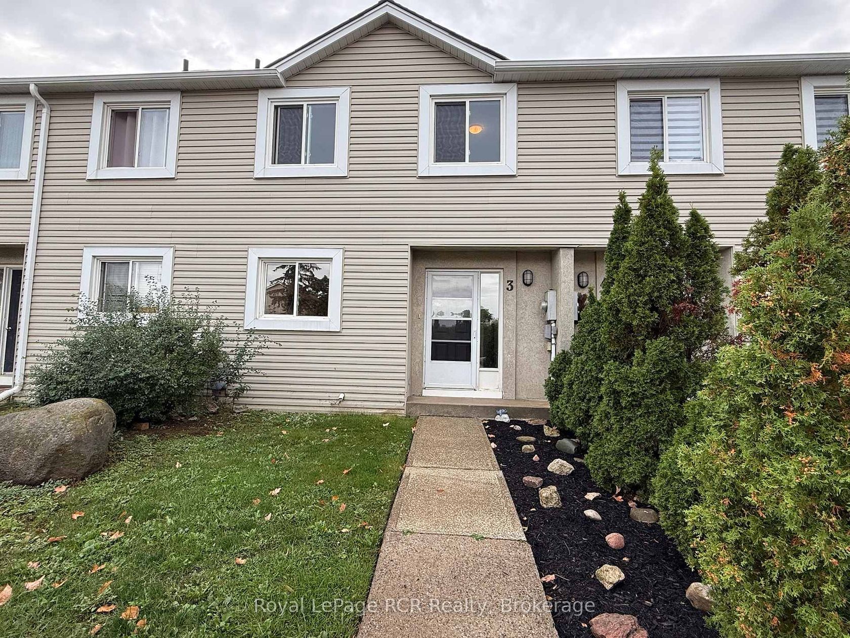 3 - 15 Watts Crescent, Collingwood by Loree Meneguzzi Real Estate 3 - 15 Watts Crescent, Collingwood