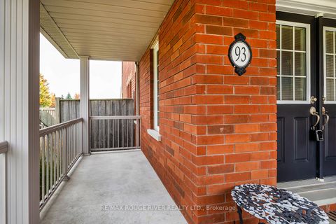Photo 5 at 93 Bathgate Crescent, Courtice, Clarington