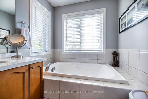 Photo 26 at 93 Bathgate Crescent, Courtice, Clarington