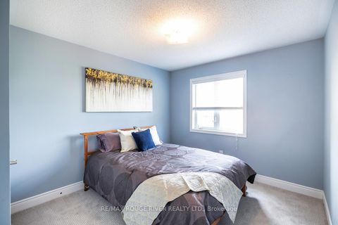 Photo 29 at 93 Bathgate Crescent, Courtice, Clarington