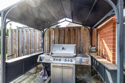 Photo 35 at 93 Bathgate Crescent, Courtice, Clarington