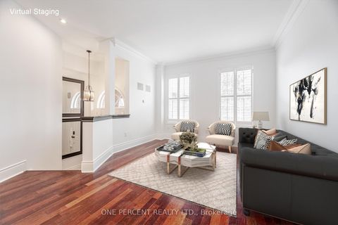 Photo 3 at 25 - 8038 Yonge Street, Uplands, Vaughan