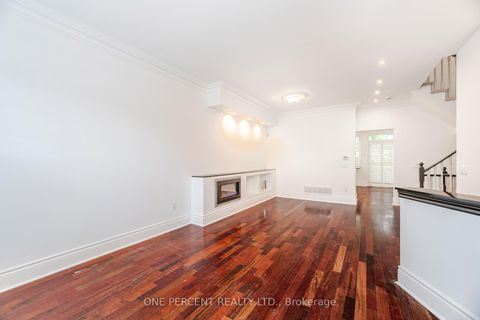 Photo 5 at 25 - 8038 Yonge Street, Uplands, Vaughan