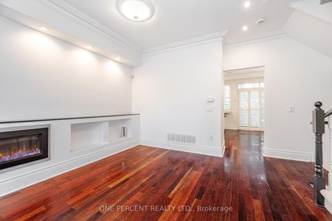 Photo 10 at 25 - 8038 Yonge Street, Uplands, Vaughan