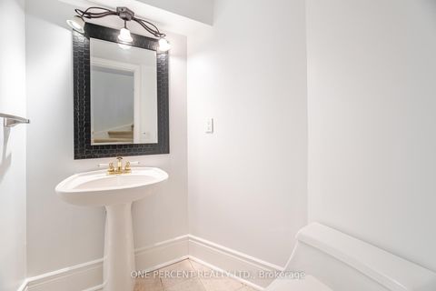Photo 20 at 25 - 8038 Yonge Street, Uplands, Vaughan