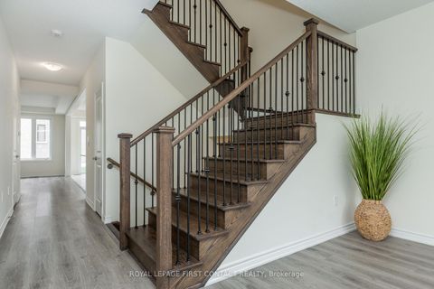 Photo 14 at 86 Kenneth Rogers Crescent, Queensville, East Gwillimbury
