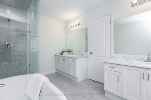 Photo 30 at 86 Kenneth Rogers Crescent, Queensville, East Gwillimbury