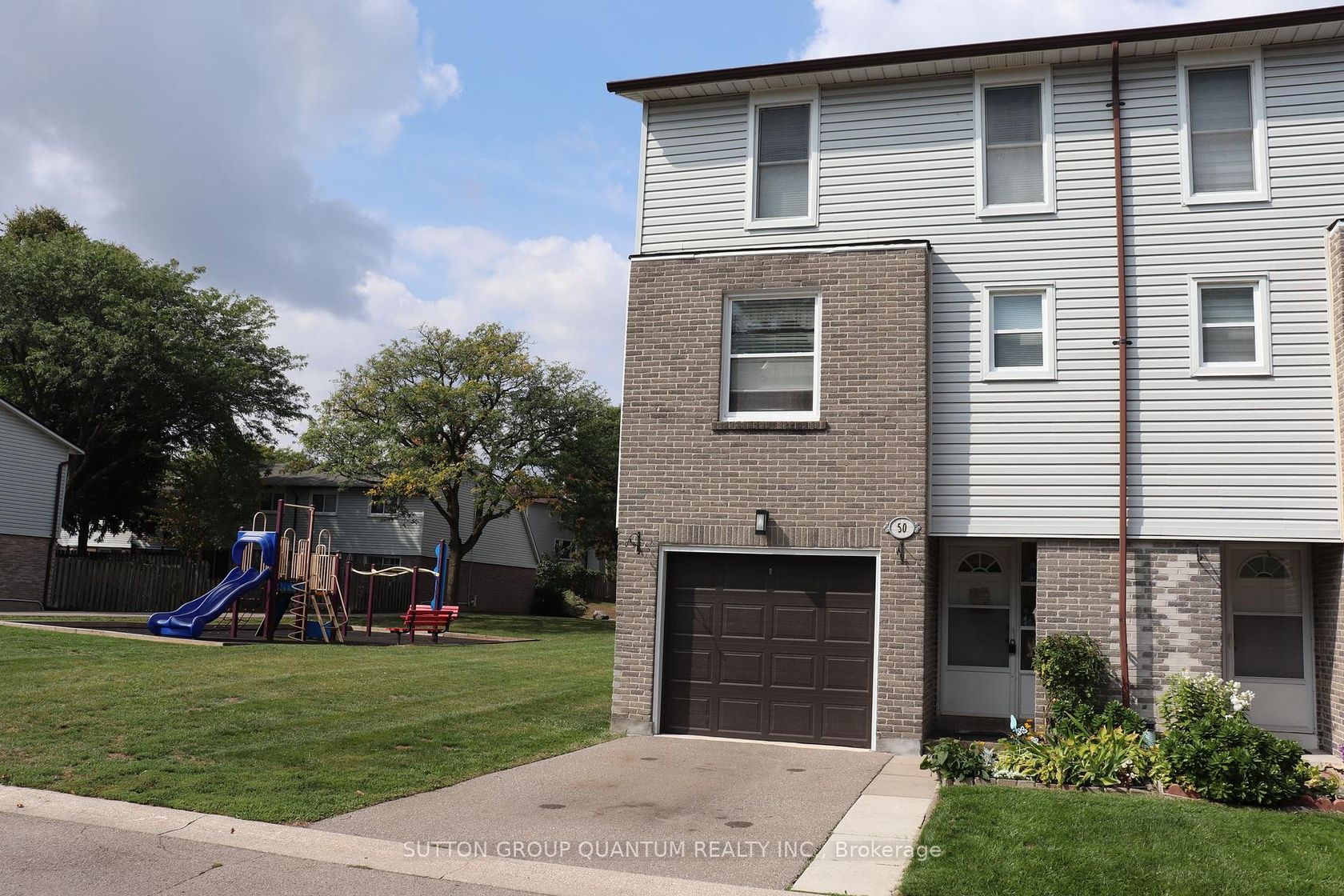 50 - 2440 Bromsgrove Road, Clarkson, Mississauga 